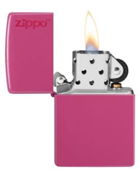 Zippo frequency with logo open met vlam