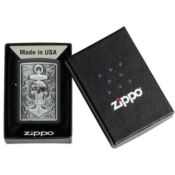 Zippo Skull with Anchor in verpakking